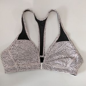 Lululemon bra size 6